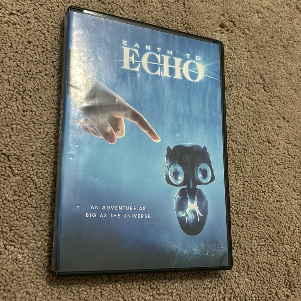 DVD "EARTH TO ECHO" Movie